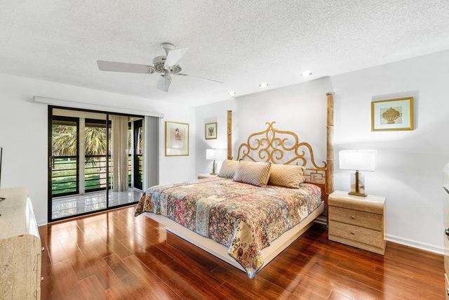 10137 Mangrove Drive 203, Boynton Beach, FL 33437