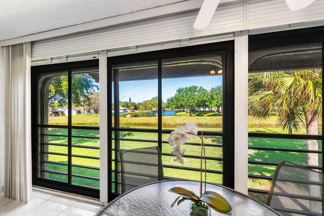 10137 Mangrove Drive 203, Boynton Beach, FL 33437