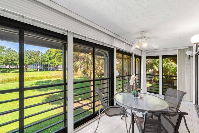 10137 Mangrove Drive 203, Boynton Beach, FL 33437