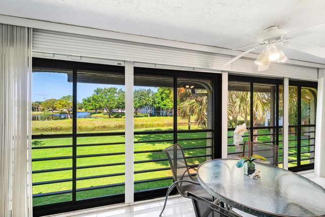 10137 Mangrove Drive 203, Boynton Beach, FL 33437