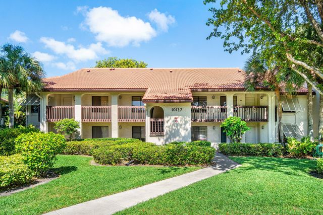 10137 Mangrove Drive 203, Boynton Beach, FL 33437