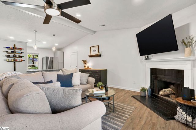 1 Heathrow Road, Greenville, SC 29605