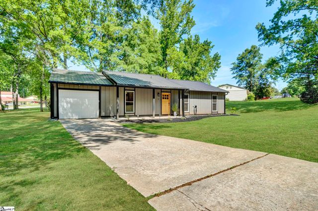 1 Heathrow Road, Greenville, SC 29605