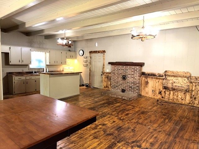 1101 W Jackson St, Shelbyville, TN 37160