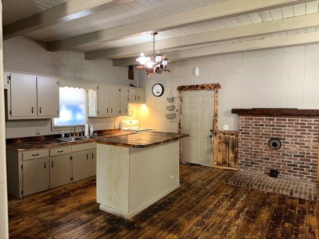 1101 W Jackson St, Shelbyville, TN 37160