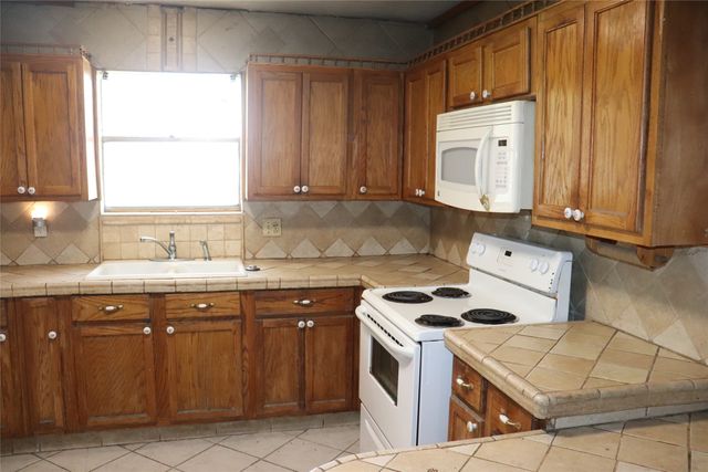 2509 Ridgecrest, Caddo Mills, TX 75135