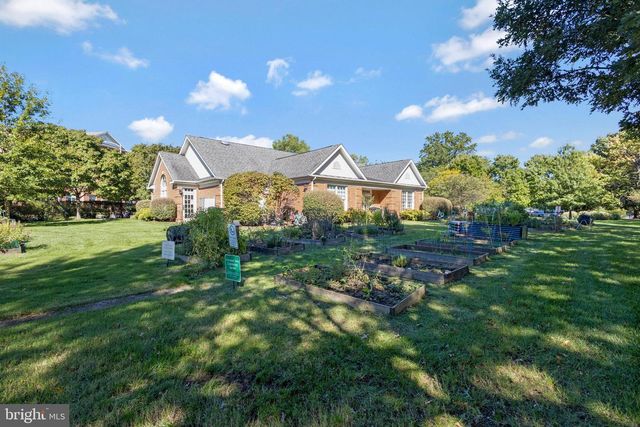 105 N GEORGE MASON DR N #105-2, Arlington, VA 22203