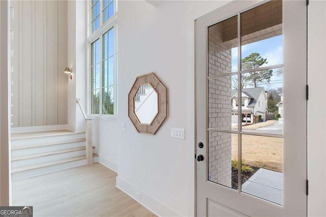 2991 Surrey Lane, Brookhaven, GA 30341