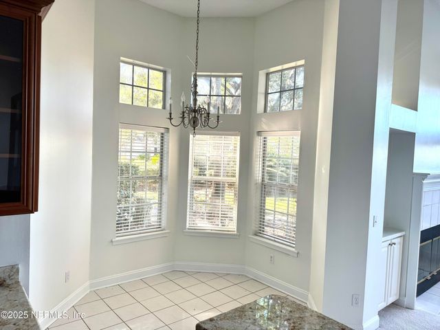 10098 CHESTER LAKE Road E, Jacksonville, FL 32256