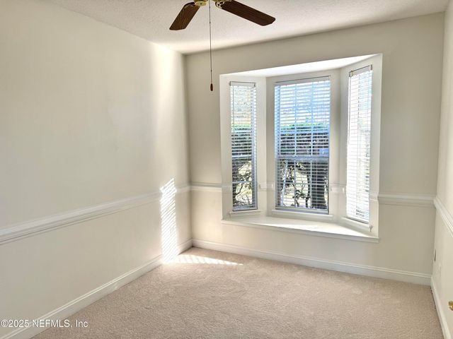 10098 CHESTER LAKE Road E, Jacksonville, FL 32256