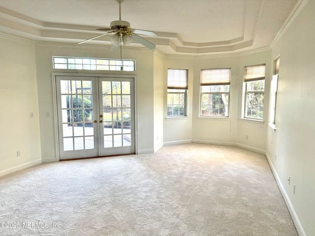 10098 CHESTER LAKE Road E, Jacksonville, FL 32256