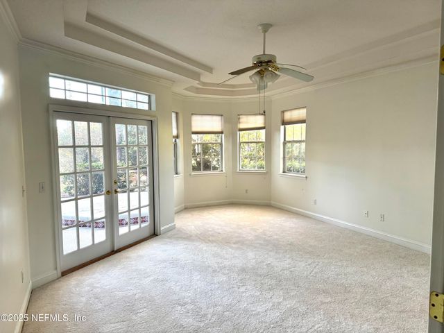 10098 CHESTER LAKE Road E, Jacksonville, FL 32256