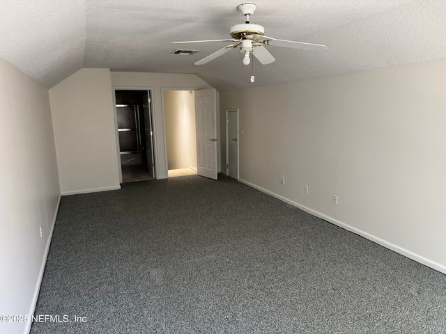 10098 CHESTER LAKE Road E, Jacksonville, FL 32256