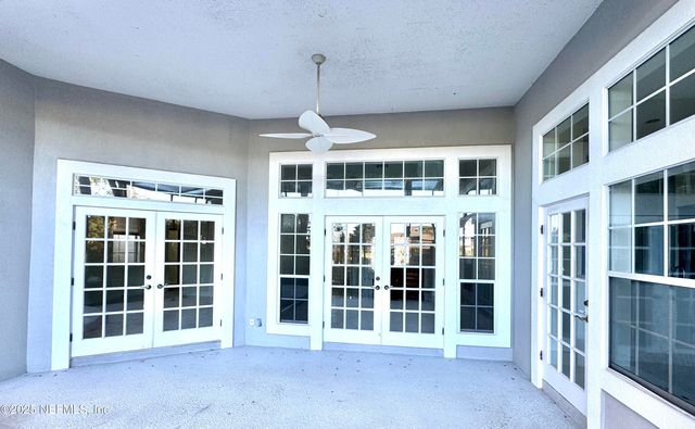 10098 CHESTER LAKE Road E, Jacksonville, FL 32256