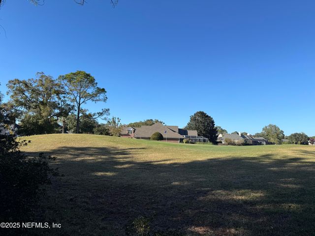 10098 CHESTER LAKE Road E, Jacksonville, FL 32256