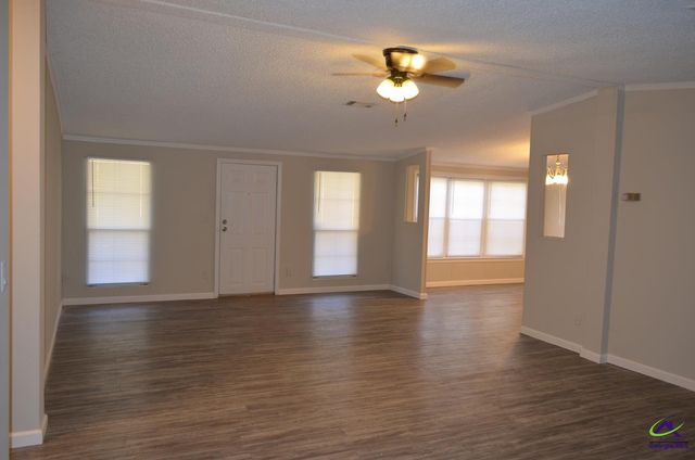 134 Bowers, Macon, GA 31217