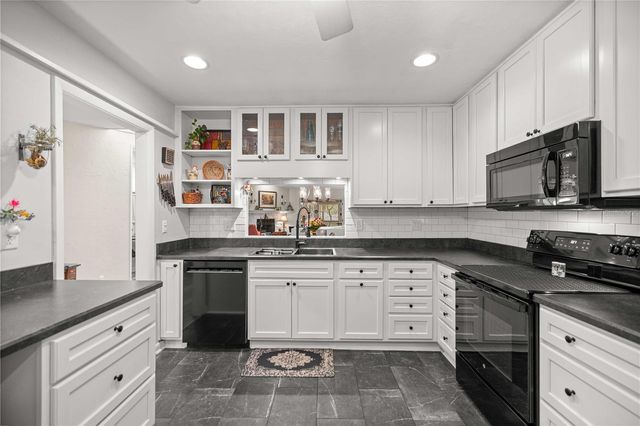 1598 NW 19TH CIRCLE, Gainesville, FL 32605
