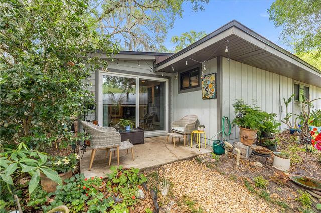 1598 NW 19TH CIRCLE, Gainesville, FL 32605