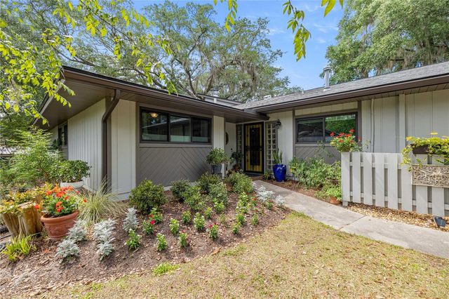 1598 NW 19TH CIRCLE, Gainesville, FL 32605