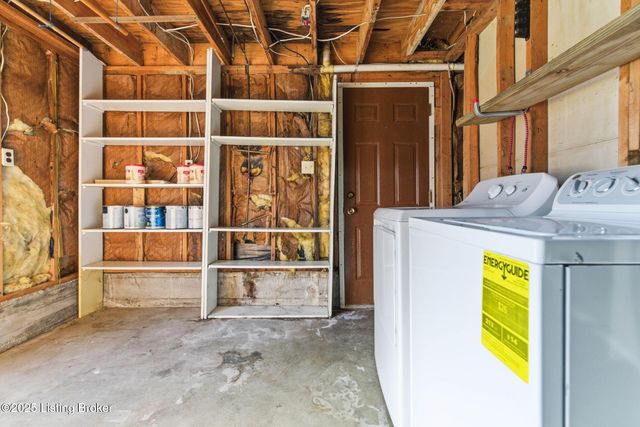 6812 Switch Bark Ct, Louisville, KY 40228