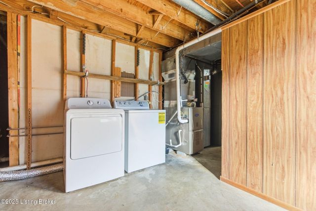 6812 Switch Bark Ct, Louisville, KY 40228