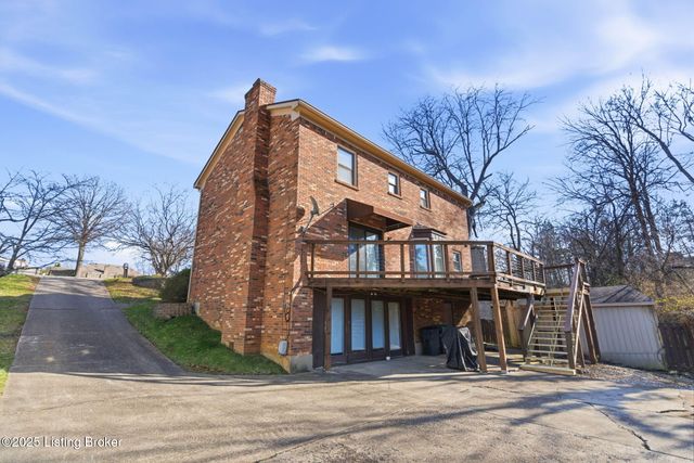 6812 Switch Bark Ct, Louisville, KY 40228