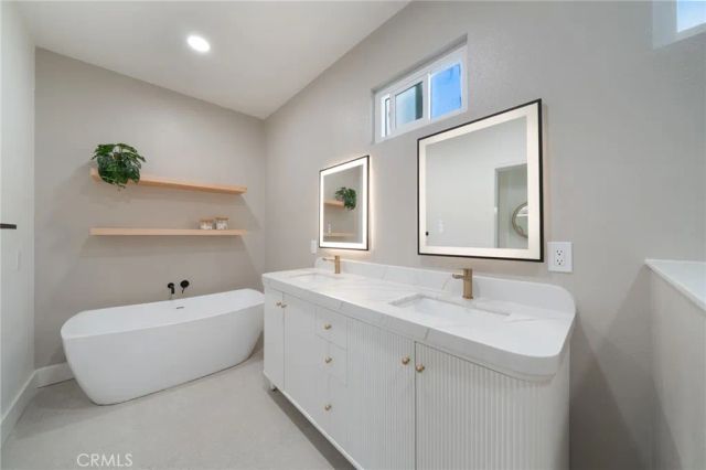 511 9th, Huntington Beach, CA 92648