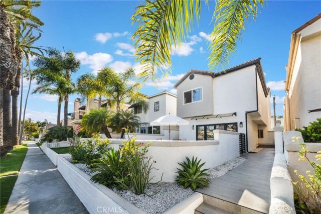 511 9th, Huntington Beach, CA 92648