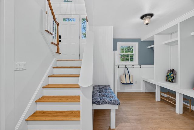 9 Dawn Drive, Chelmsford, MA 01824