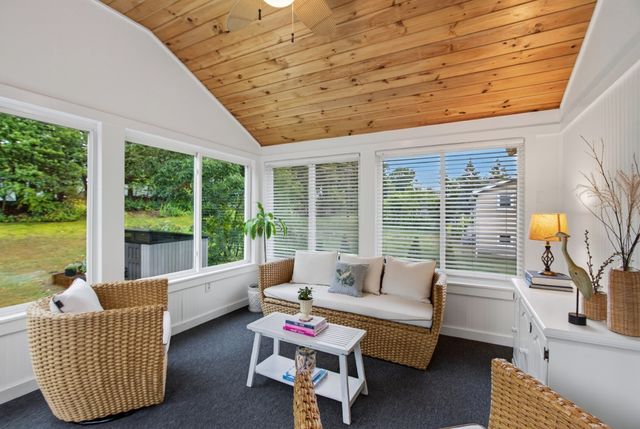 9 Dawn Drive, Chelmsford, MA 01824
