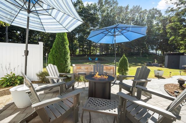9 Dawn Drive, Chelmsford, MA 01824