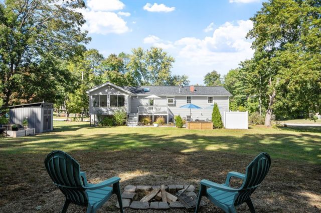 9 Dawn Drive, Chelmsford, MA 01824