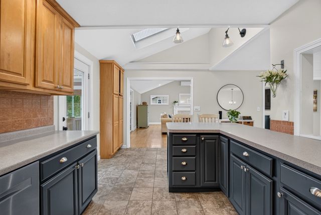 9 Dawn Drive, Chelmsford, MA 01824