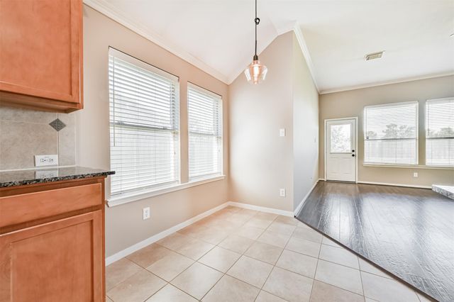 13719 Rolling River Lane, Houston, TX 77044