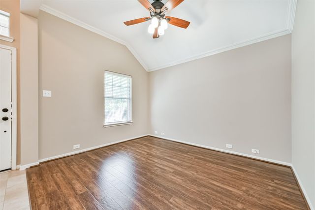 13719 Rolling River Lane, Houston, TX 77044