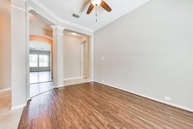 13719 Rolling River Lane, Houston, TX 77044