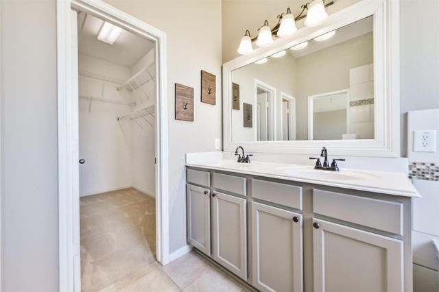13719 Rolling River Lane, Houston, TX 77044