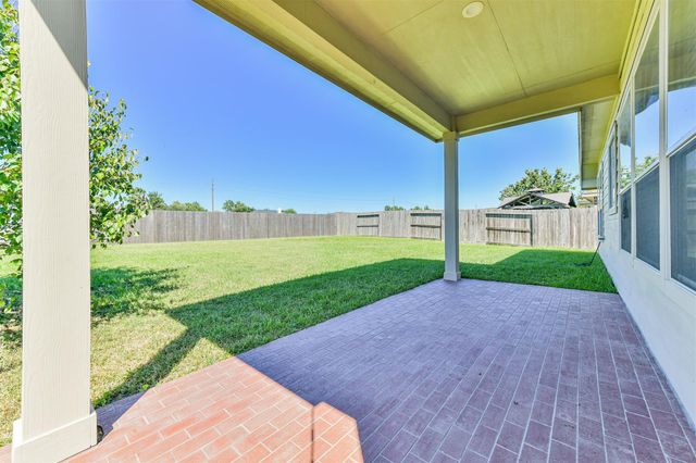13719 Rolling River Lane, Houston, TX 77044