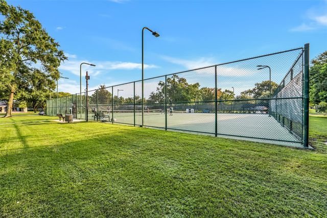 13719 Rolling River Lane, Houston, TX 77044
