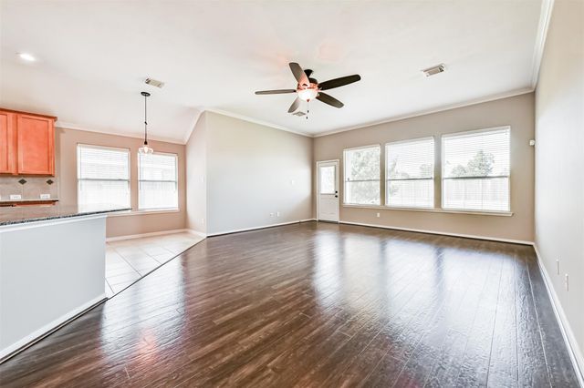 13719 Rolling River Lane, Houston, TX 77044