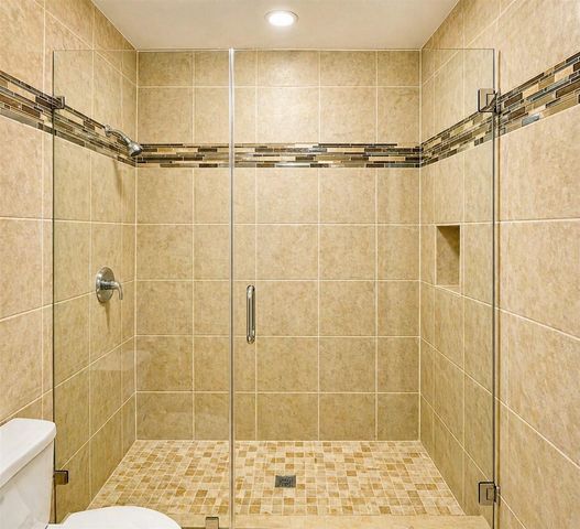 17202 Imperial Valley Drive 7, Houston, TX 77060