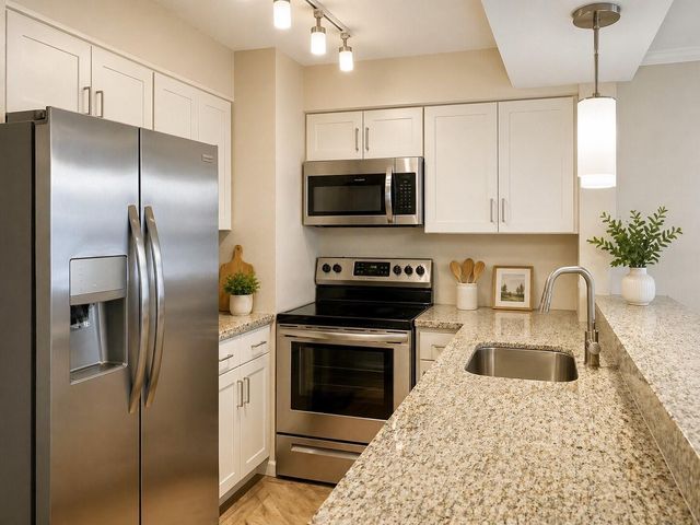 17202 Imperial Valley Drive 7, Houston, TX 77060