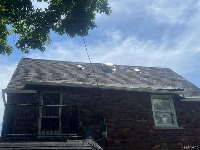 17311 Santa Rosa Drive, Detroit, MI 48221