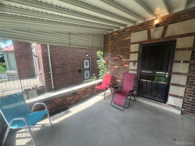 17311 Santa Rosa Drive, Detroit, MI 48221