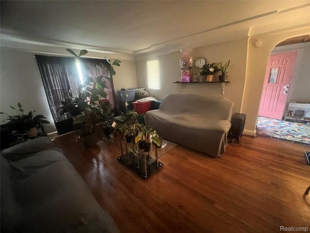 17311 Santa Rosa Drive, Detroit, MI 48221