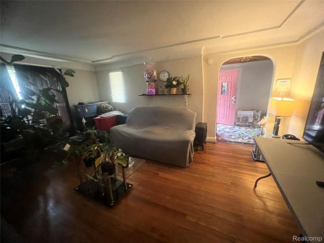 17311 Santa Rosa Drive, Detroit, MI 48221