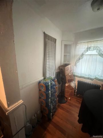 17311 Santa Rosa Drive, Detroit, MI 48221