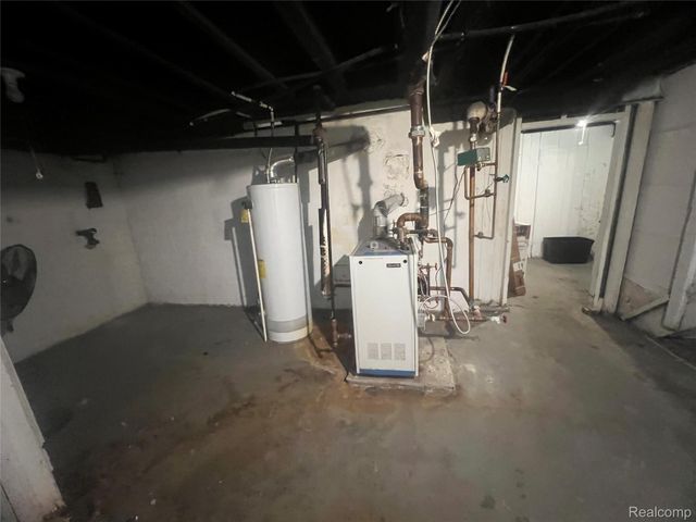 17311 Santa Rosa Drive, Detroit, MI 48221