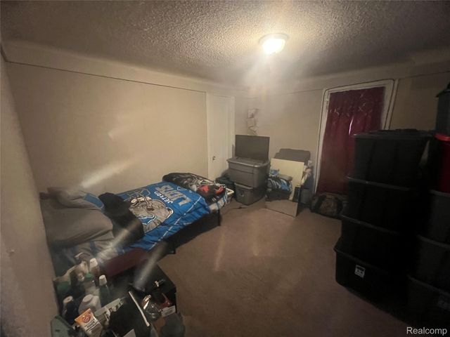 17311 Santa Rosa Drive, Detroit, MI 48221