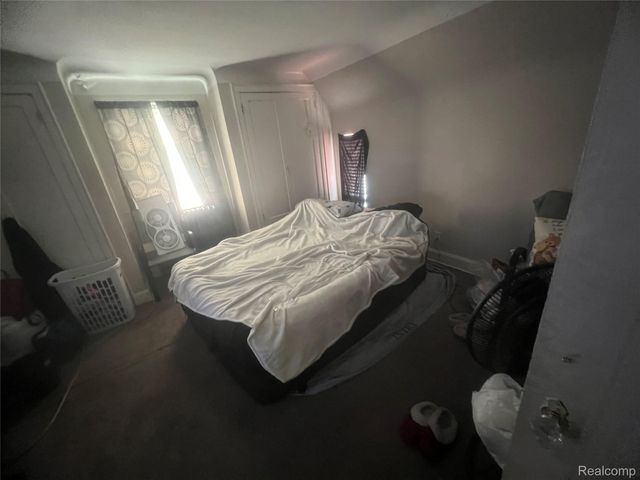 17311 Santa Rosa Drive, Detroit, MI 48221